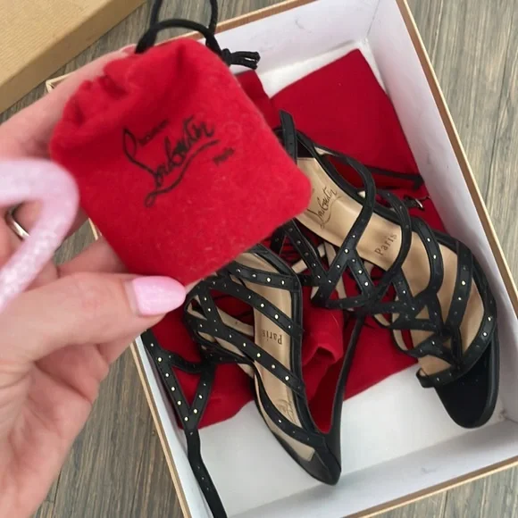 🖤👠Black Tout En V Cage Sandals from Christian Louboutin 🖤👠 - Picture 8 of 8